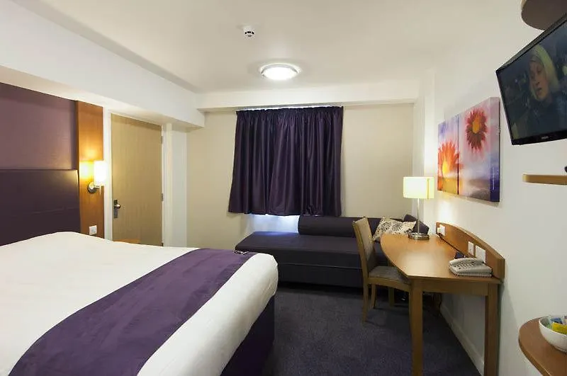 Premier Inn Halifax South 3*,  英国